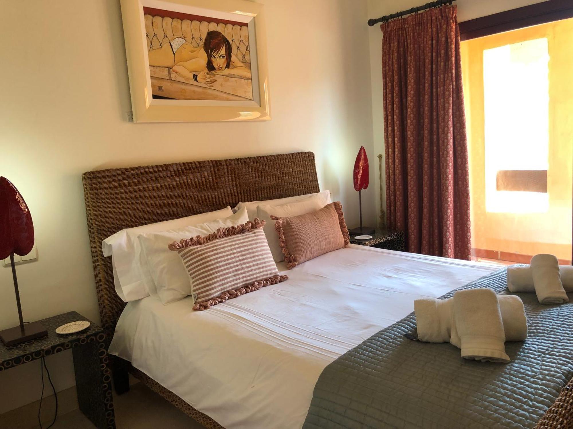 1138: Front Line 2 Bed At San Pedro *